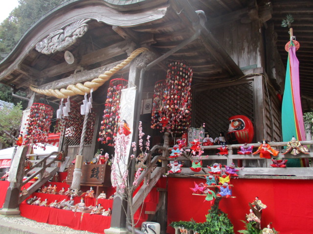 坂本八幡神社つるし雛